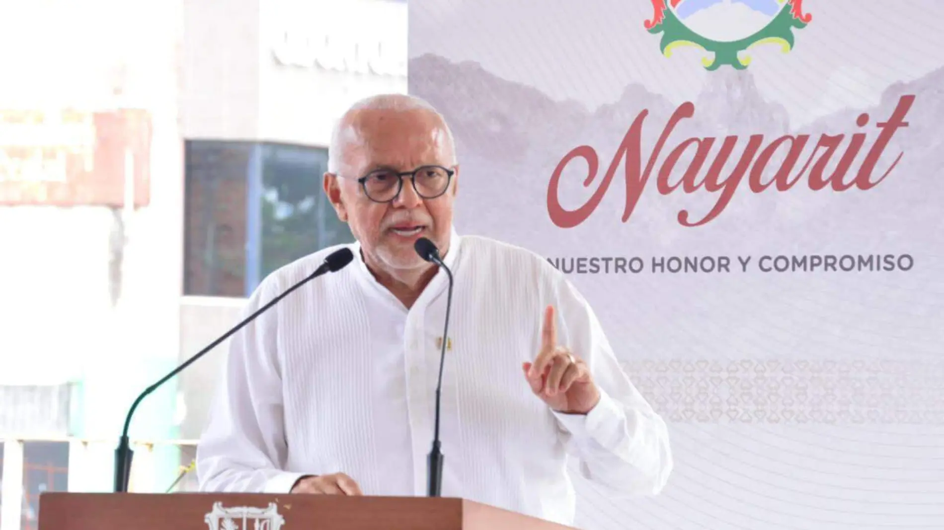 Gobernador de Nayarit Miguel Ángel Nvarro